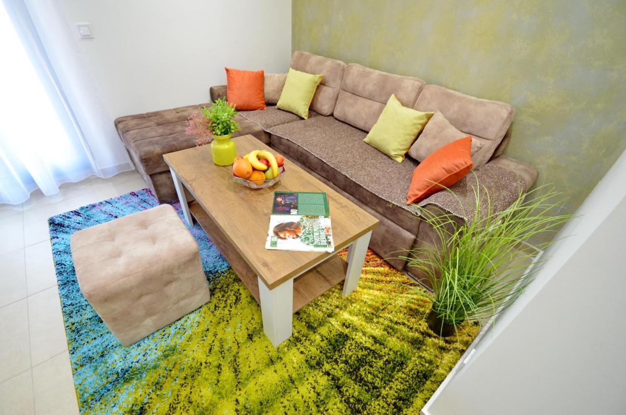 Apartments Lux S Тиват Экстерьер фото