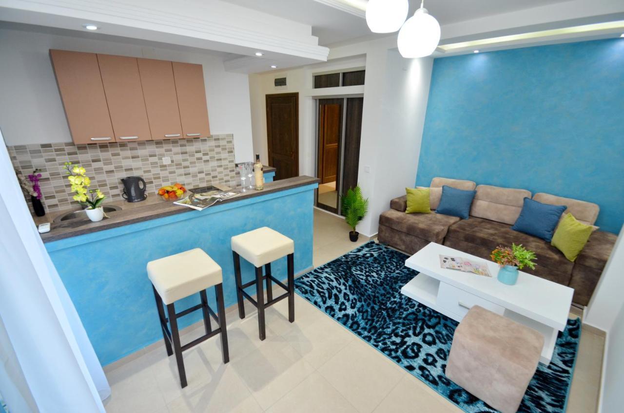 Apartments Lux S Тиват Экстерьер фото