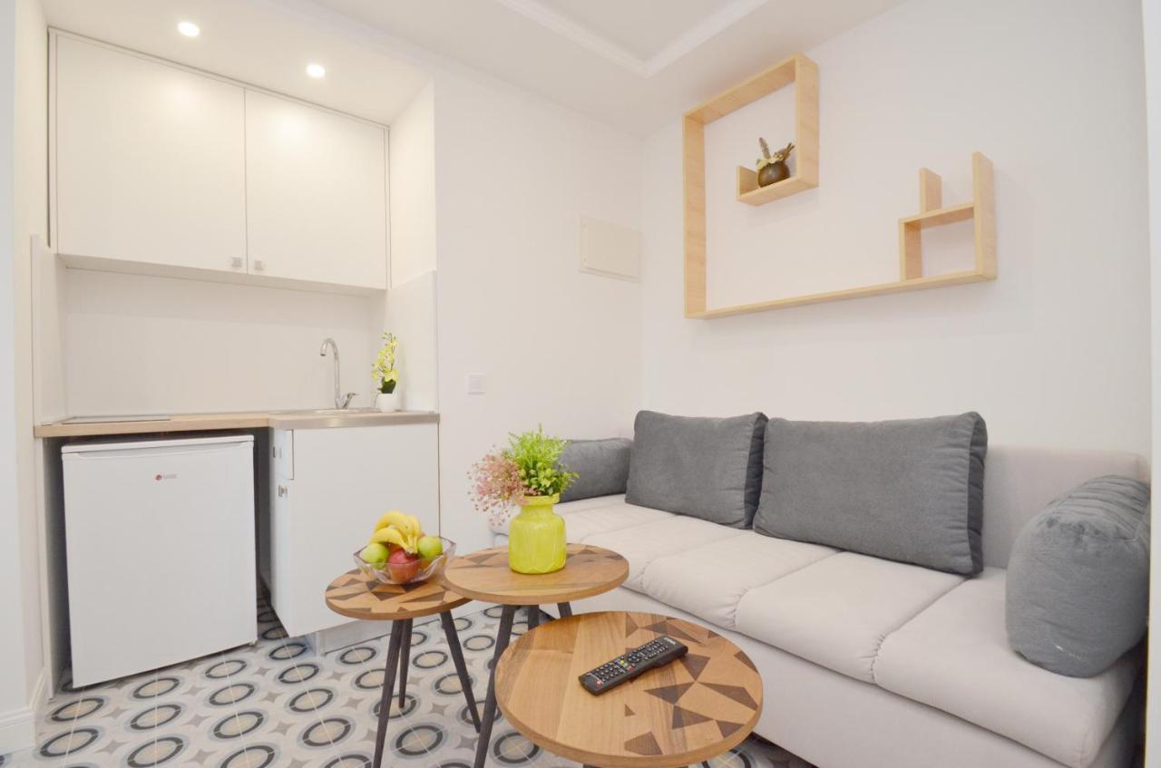 Apartments Lux S Тиват Экстерьер фото