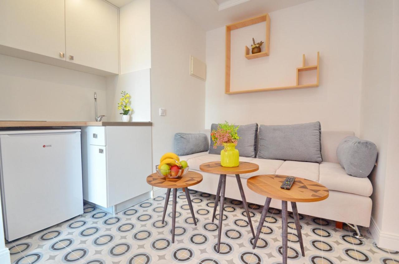 Apartments Lux S Тиват Экстерьер фото