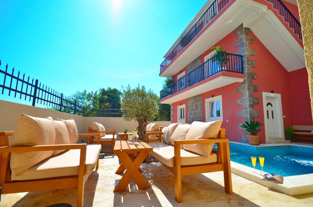 Apartments Lux S Тиват Экстерьер фото